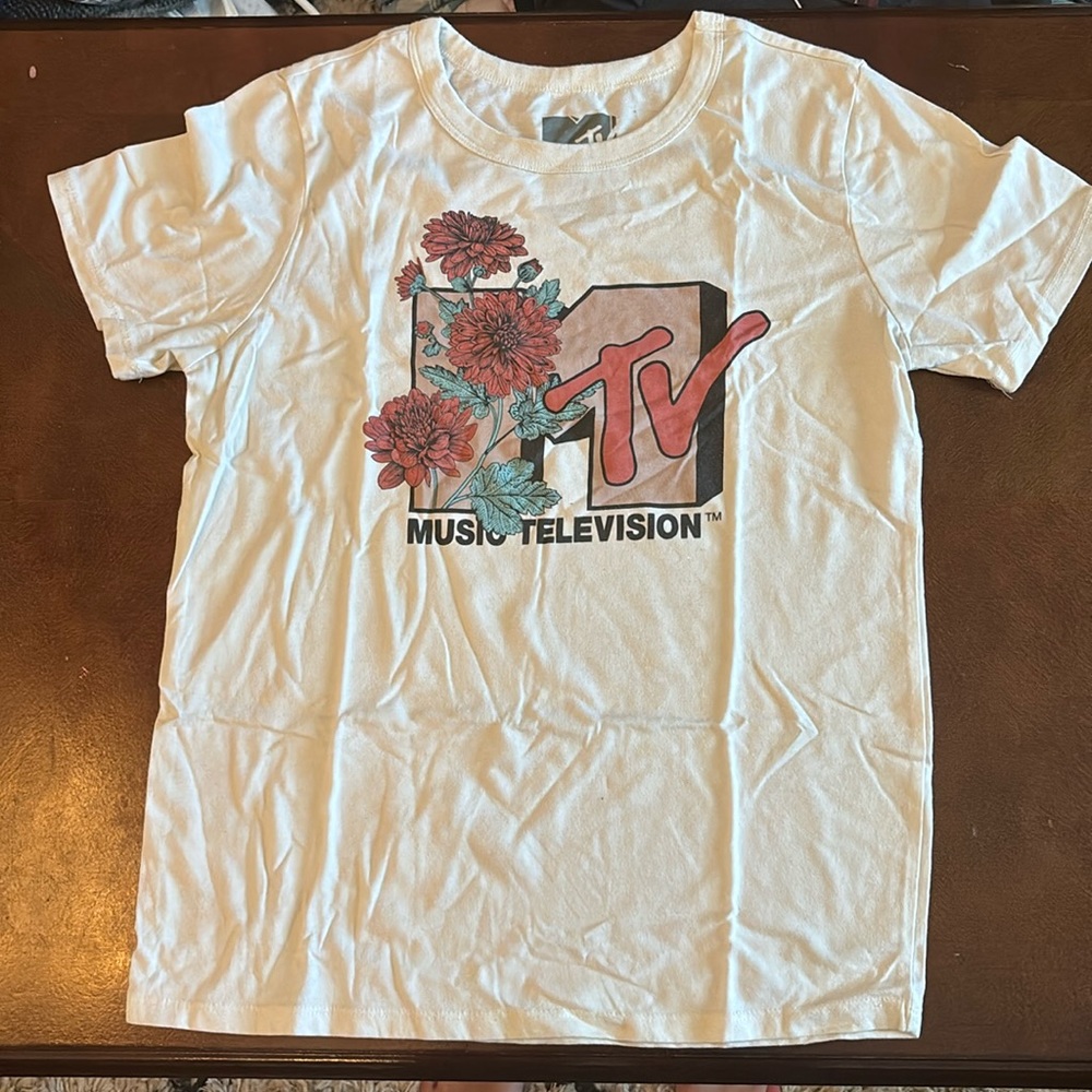 MTV t-shirt
